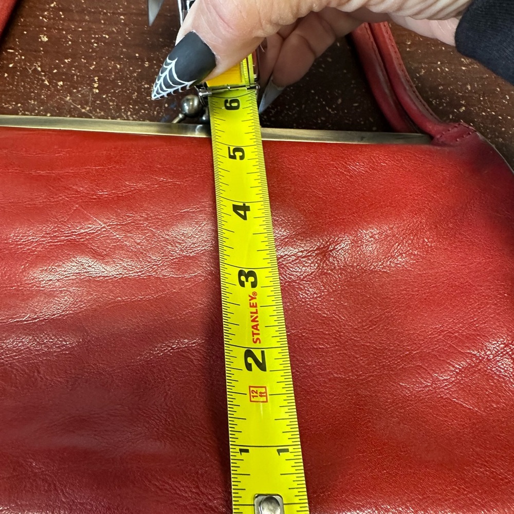 Elegant Red Leather Handbag. Used condition - Picture 11 of 14